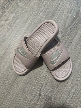Nike Slides in Dusty Pink with Mint Logo
